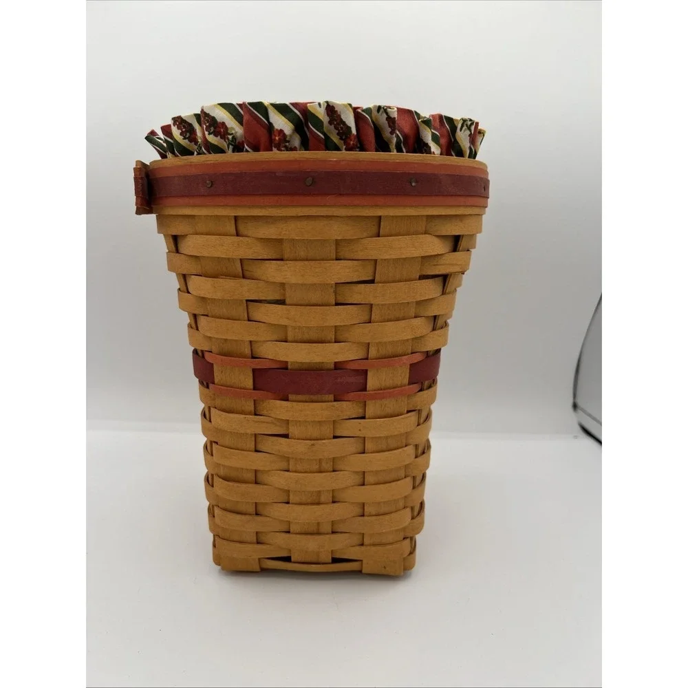 Longaberger celebrate springtime